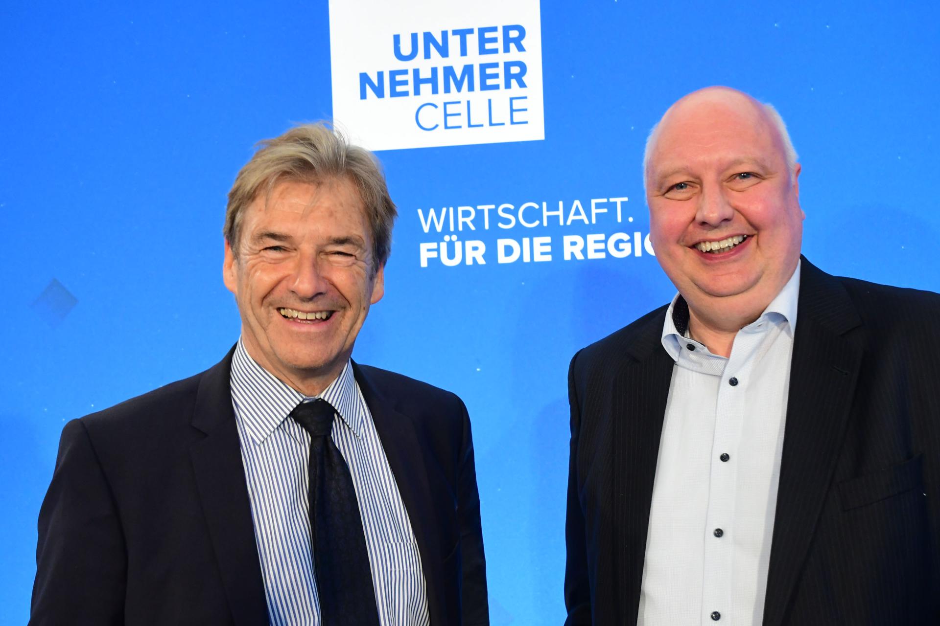 Jörg Bode und Volker Schmidt stellen den neuen Verband Unternehmer Celle vor. Foto: Peter Müller
